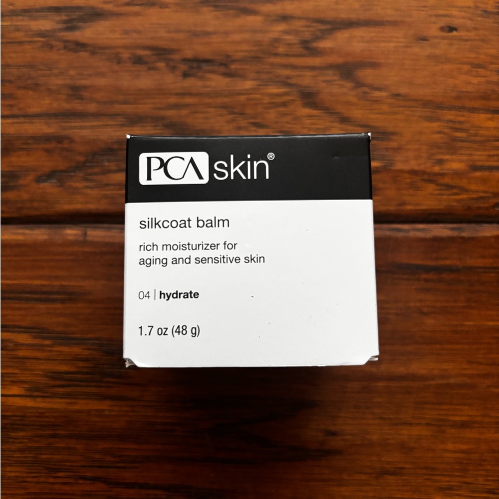 PCA Skin Silkcoat Balm - Black and White